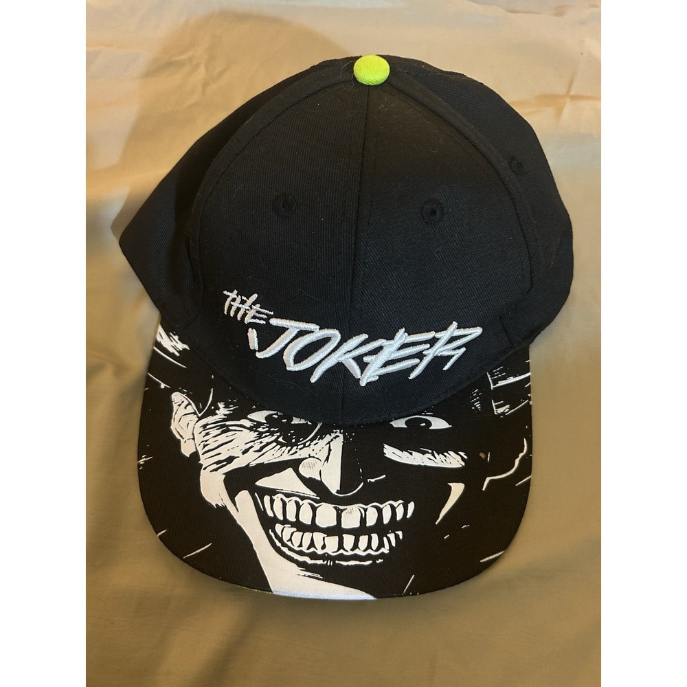 The JOKER Embroidered Snap Back Hat‎ Flat Bill Graphic Batman New